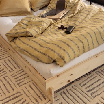 LATCH bed