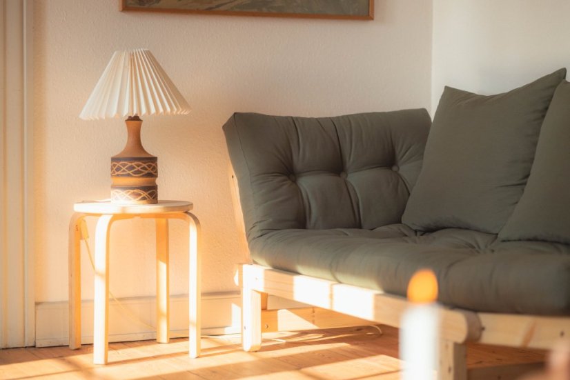 sofa BEAT natural pine (pohovka z borovice) - barva: karup natural, barva futonu: natural 701