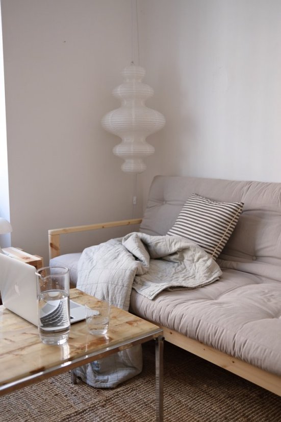 sofa KNOB natural pine (pohovka z borovice) - Barva: karup natural, barva futonu: natural 701