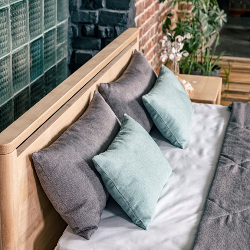 DROP HARD Double Bed (postel z buku) - barva: caramel (lněný olej), rozměr: 200x140x26 cm