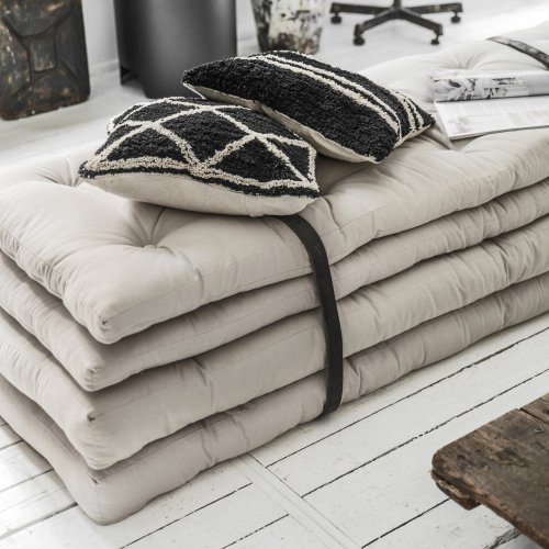 Co je futon?