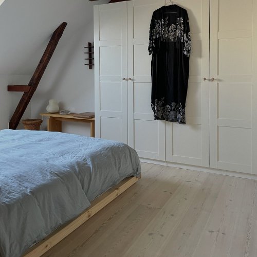 DOCK BED natural pine (postel z borovice) - rozměr: 140*200 cm, Barva: karup natural DOCK BED natural pine (postel z borovice) - rozměr: 140*200 cm, Barva: karup natural